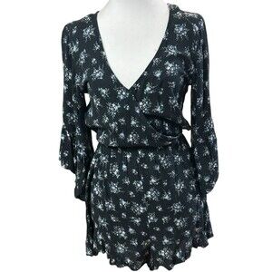 AEO American Eagle Outfitters Black Floral Romper with Ruffle Sleeves Sz Small S